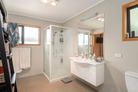 Photo of property in 77 Hodge Road, Coroglen, Whitianga, 3591