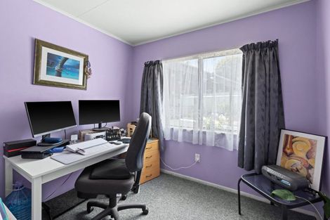 Photo of property in 5 Cormack Place, Greenmeadows, Napier, 4112