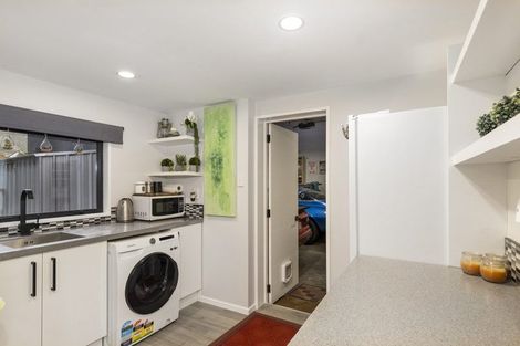 Photo of property in 15 Beach Road, Waikawa, Picton, 7220