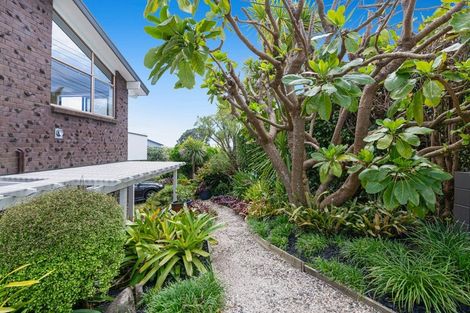 Photo of property in 1/9 Kowhai Road, Mairangi Bay, Auckland, 0630