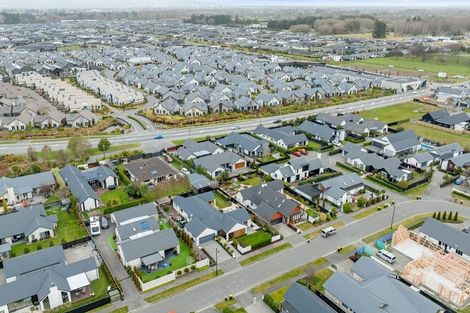 Photo of property in 7 Waterstock Way, Parklands, Christchurch, 8083