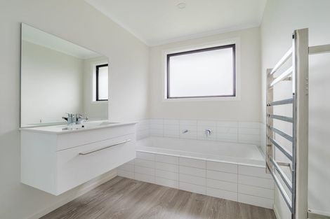 Photo of property in 4 Cuddie Close, East Taieri, Mosgiel, 9024