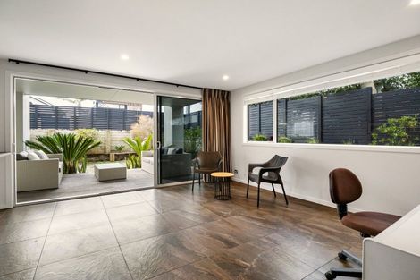 Photo of property in 60 Karewa Parade, Papamoa Beach, Papamoa, 3118