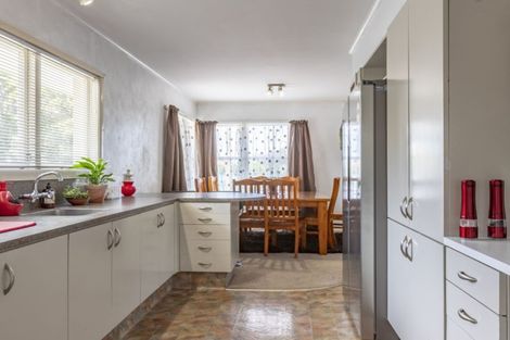 Photo of property in 2 Springfield Crescent, Enderley, Hamilton, 3214