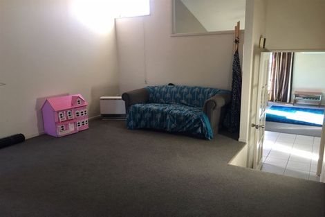 Photo of property in 18 Hastings Place, Hamilton Lake, Hamilton, 3204