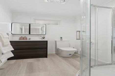 Photo of property in 222 Great South Road, Huntly, 3700