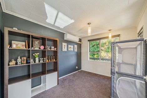 Photo of property in 110 Holborn Drive, Stokes Valley, Lower Hutt, 5019
