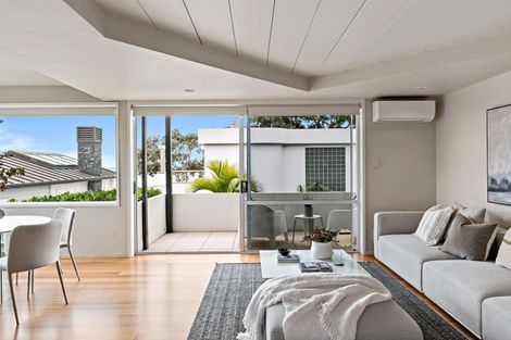 Photo of property in 2/8a Audrey Road, Takapuna, Auckland, 0620