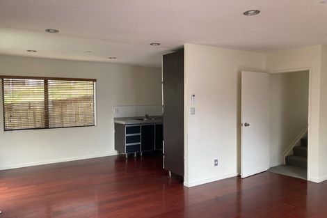 Photo of property in 6a Alma Street, Te Atatu South, Auckland, 0610