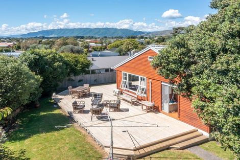 Photo of property in 75 Eatwell Avenue, Paraparaumu Beach, Paraparaumu, 5032
