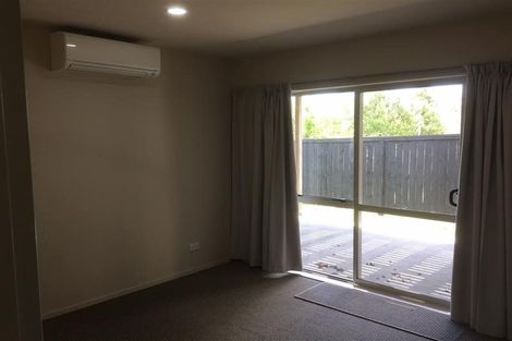 Photo of property in 12a Divich Avenue, Te Atatu South, Auckland, 0610