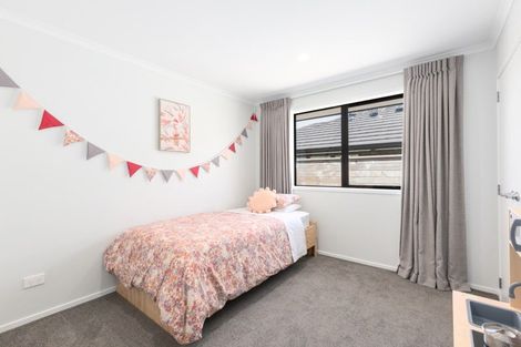 Photo of property in 6 Martingale Drive, Whitby, Porirua, 5024