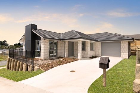 Photo of property in 5 Pakanga Grove, Pyes Pa, Tauranga, 3112