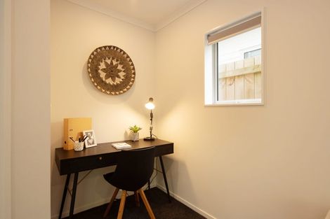 Photo of property in 27 Stockport Grove, Churton Park, Wellington, 6037