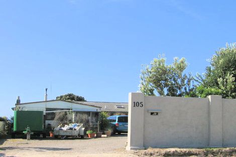 Photo of property in 105 Karewa Parade, Papamoa Beach, Papamoa, 3118