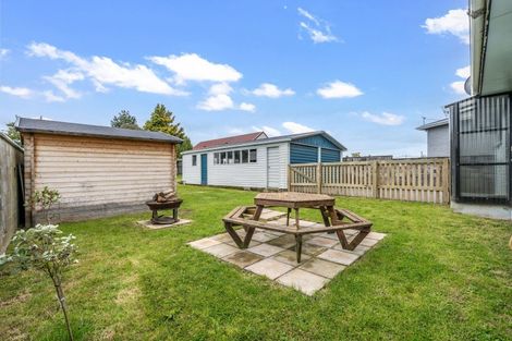 Photo of property in 52 Edinburgh Crescent, Waikiwi, Invercargill, 9810