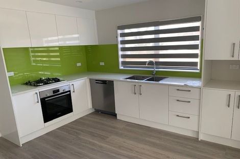 Photo of property in 9a Jillteresa Crescent, Half Moon Bay, Auckland, 2012