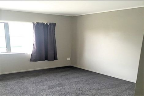 Photo of property in 1/56 Shifnal Drive, Randwick Park, Auckland, 2105