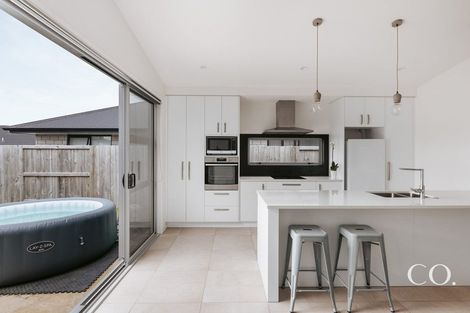 Photo of property in 15 Furlong Road, Papamoa, 3118