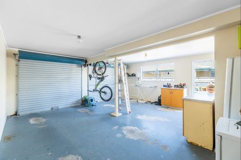 Photo of property in 12a Bronte Place, Whalers Gate, New Plymouth, 4310