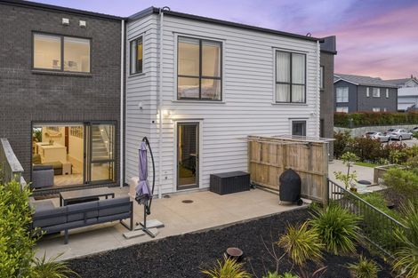 Photo of property in 70 Manutewhau Road, Massey, Auckland, 0614