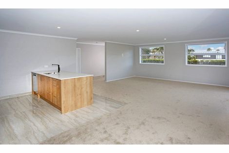 Photo of property in 1 Te Paahi Avenue, Waiuku, 2123