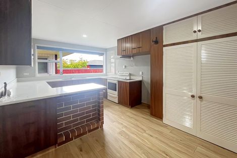 Photo of property in 15 College Street, Awapuni, Palmerston North, 4412