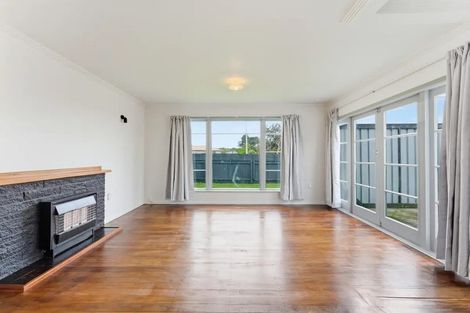 Photo of property in 49 Polson Street, Castlecliff, Whanganui, 4501