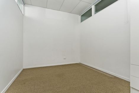 Photo of property in 9/28 The Avenue, Albany, Auckland, 0632