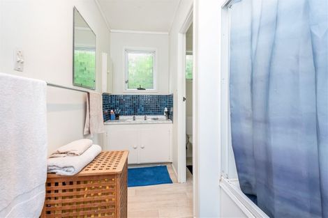 Photo of property in 2/35 Birman Close, Half Moon Bay, Auckland, 2012