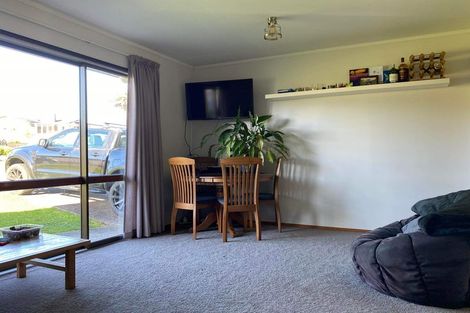 Photo of property in 8 Norfolk Avenue, Whangarei Heads, Whangarei, 0174