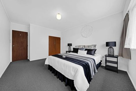 Photo of property in 1/1 Griffen Road, Mount Roskill, Auckland, 1041
