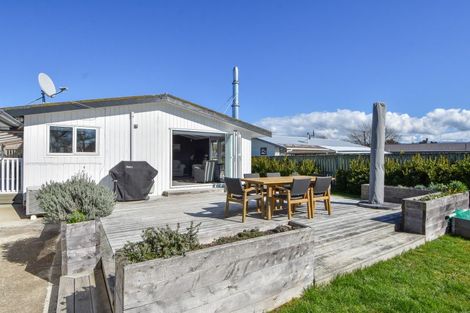 Photo of property in 28 Frederick Street, Carterton, 5713