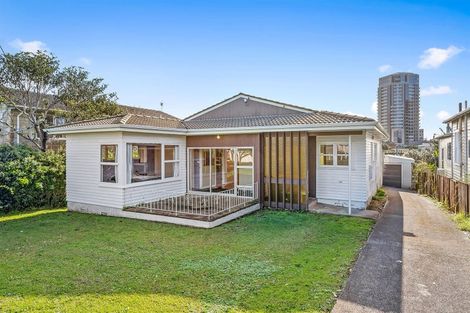 Photo of property in 15 Tennyson Avenue, Takapuna, Auckland, 0622