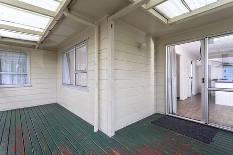 Photo of property in 45 Borich Road, Sunnyvale, Auckland, 0612