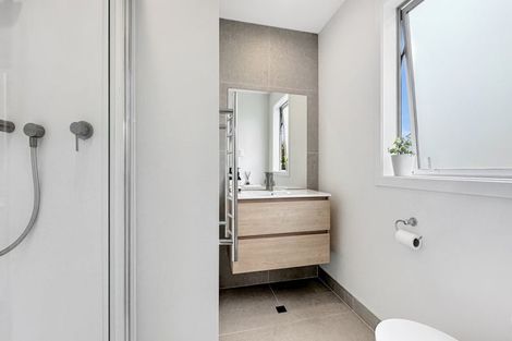 Photo of property in 2/89 Salisbury Road, Birkdale, Auckland, 0626