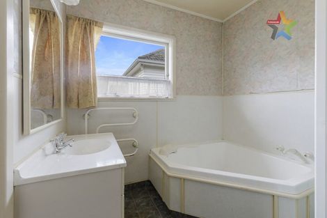 Photo of property in 65 Glen Road, Stokes Valley, Lower Hutt, 5019