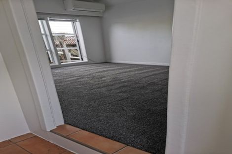 Photo of property in 86 Bassett Road, Remuera, Auckland, 1050