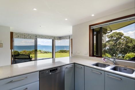 Photo of property in 59-61 Rock Isle Road, Torbay, Auckland, 0630