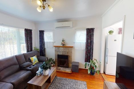 Photo of property in 19 Liverpool Street, Levin, 5510