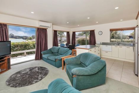 Photo of property in 4 Ash Street, Maungaturoto, 0520