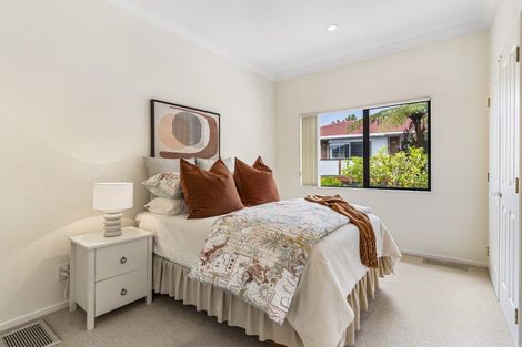 Photo of property in 7 Jubaea Place, Henderson, Auckland, 0610