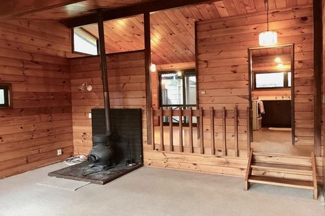 Photo of property in 63 Gemstone Drive, Birchville, Upper Hutt, 5018