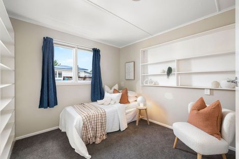 Photo of property in 12 Bethune Street, Featherston, 5710