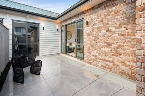 Photo of property in 35 Pepene Avenue, Takanini, 2112