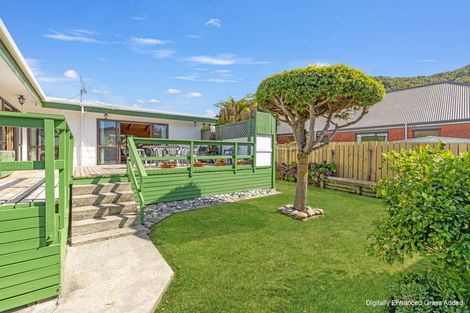 Photo of property in 17 Huia Street, Waikawa, Picton, 7220