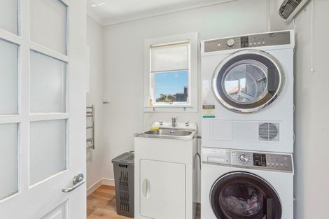 Photo of property in 5 Kawatiri Avenue, Gonville, Whanganui, 4501