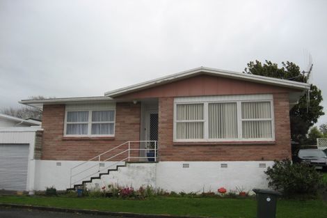 Photo of property in 10 Royal Place, Levin, 5510