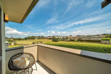 Photo of property in 9 Sampson Avenue, Waiwhakaiho, New Plymouth, 4312