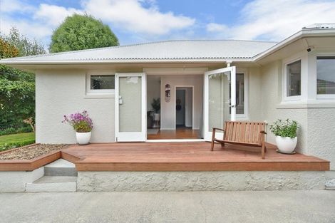 Photo of property in 95 Isleworth Road, Bishopdale, Christchurch, 8053